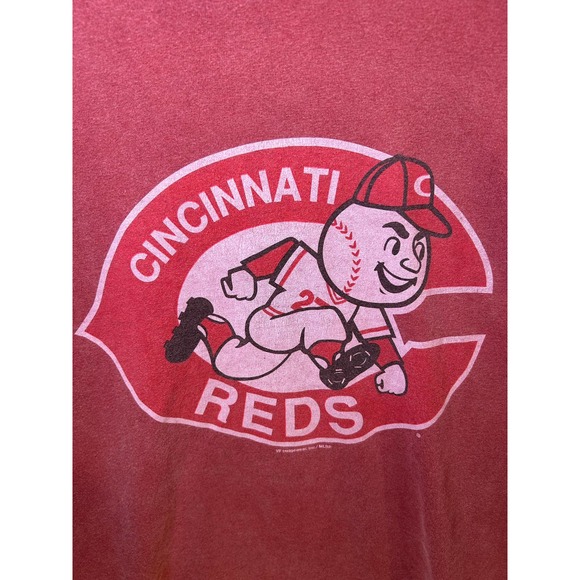 Vintage Cincinnati Reds graphic tee - Picture 2 of 4